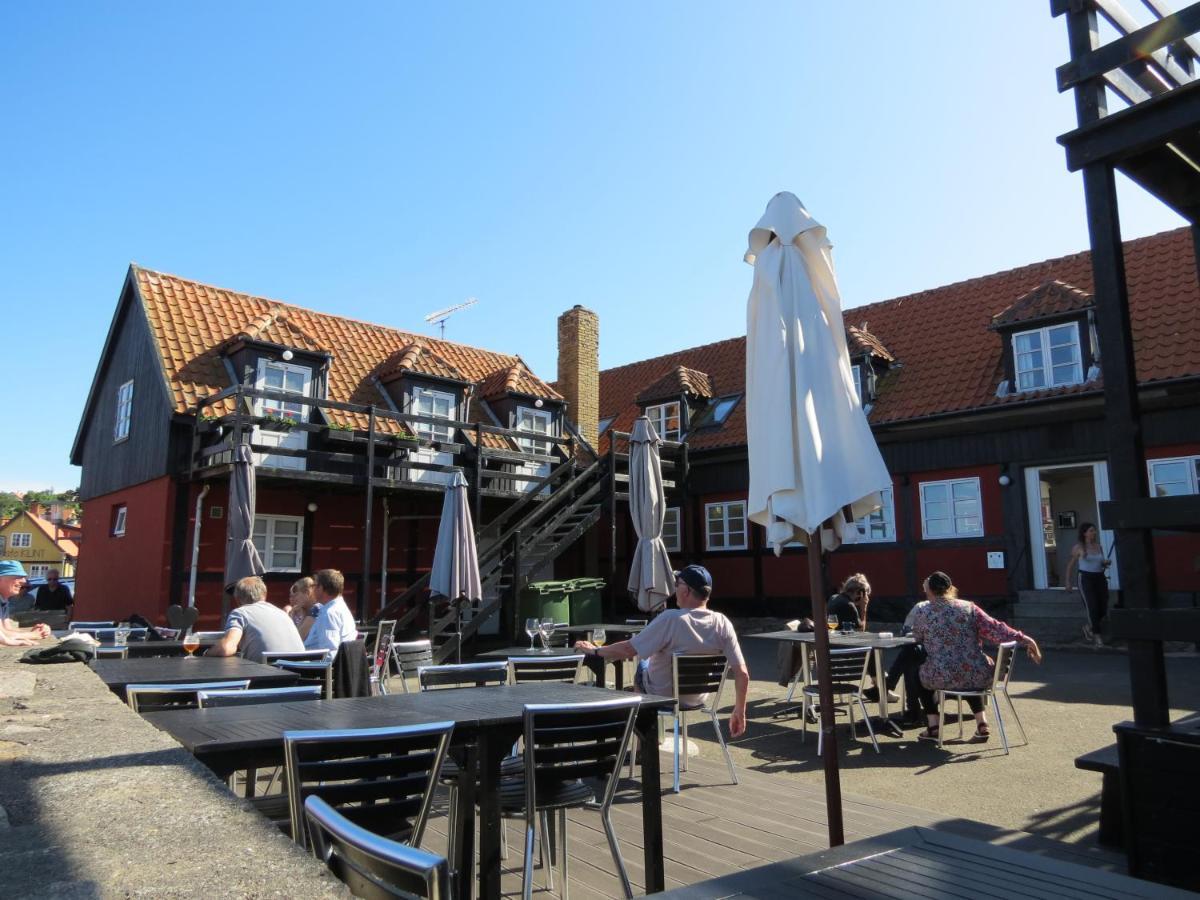 Gudhjem Hostel Vandrarhem *
